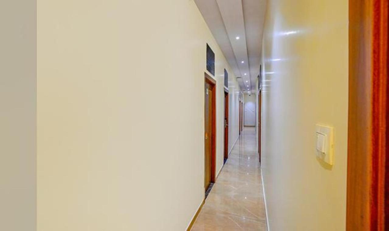 מלון מומביי Fabexpress Colaba Grand מראה חיצוני תמונה